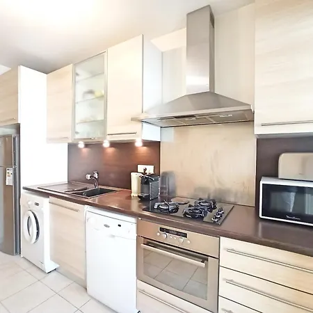 Viva Riviera Cosy And Large 2 Bedrooms With Balcony Daire Cannes